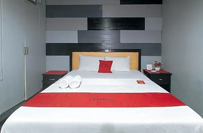 Reddoorz @ Tjmg By Bel Air Soho Makati *
