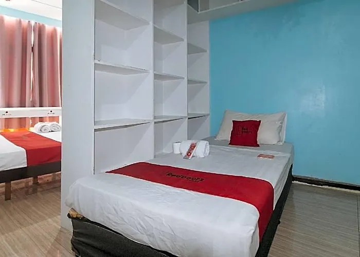 Reddoorz @ Tjmg By Bel Air Soho Makati Hotel